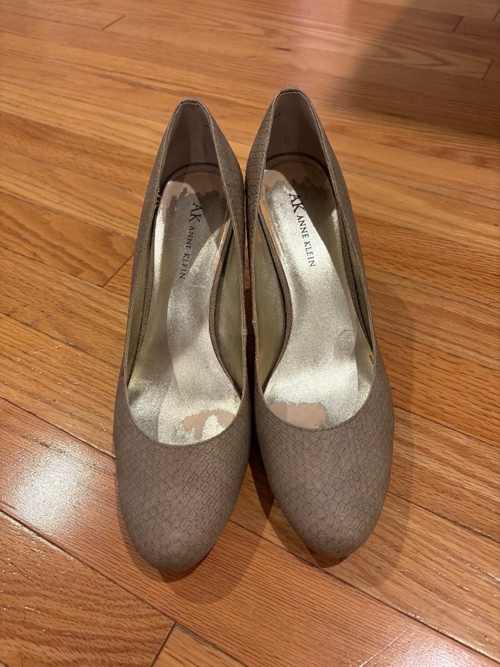 Anne Klein Pumps